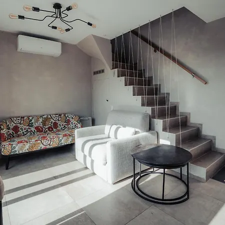 Semesterbostad My House's - Time For Bussiness And Yourself