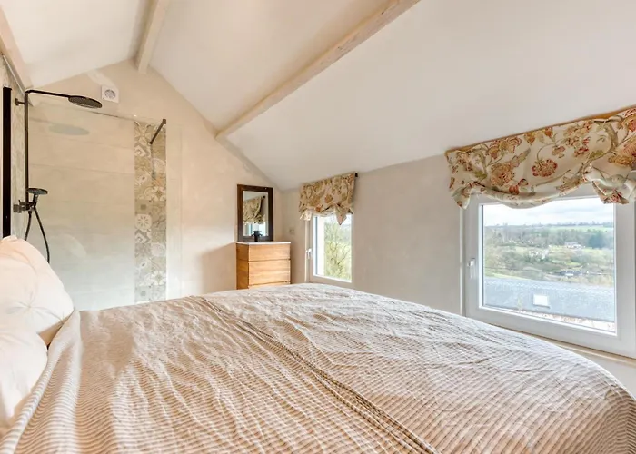 My House's - Time For Bussiness And Yourself Wanze